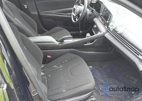 2023 Hyundai Elantra Sel z USA, uszkodzony, nr VIN KMHLM4AG2PU539738